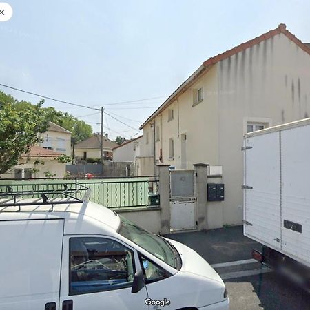 Superbe Appartement Avec Parking Gratuit Sur Place Saint-Denis  Buitenkant foto
